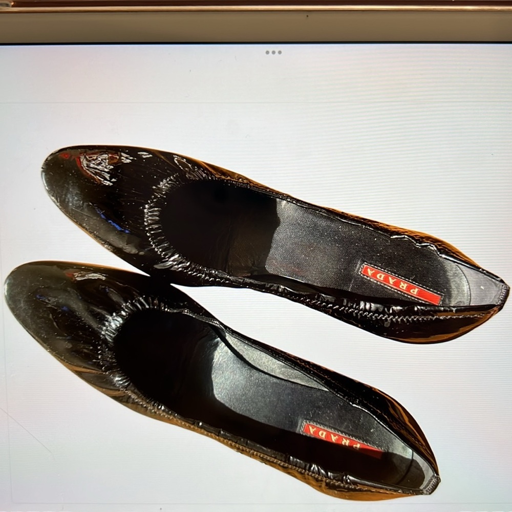 Prada Black Patent Leather Kitten Heels shoes Size 8.5 - Picture 3 of 6